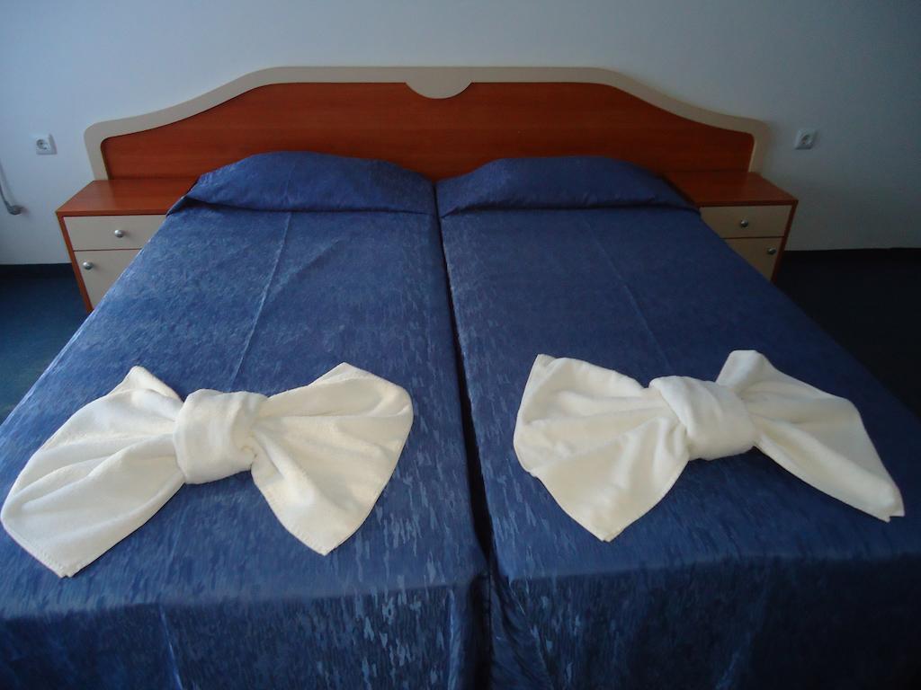 Pension Ruskovi Guesthouse Ravda Habitación foto